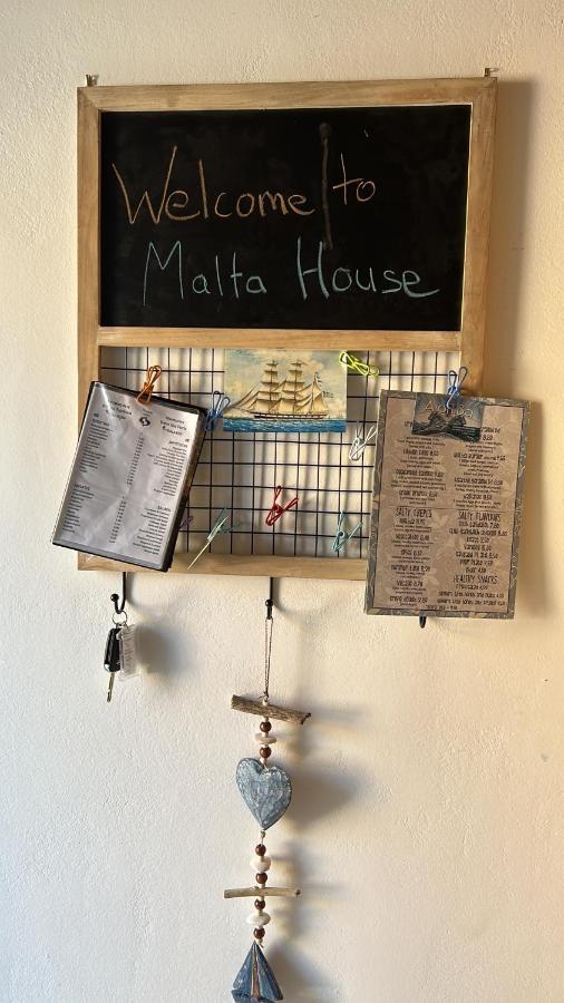 Malta House In Galaxidi Villa Buitenkant foto